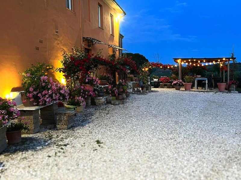 B&B Aesis La Dolce Collina Iesi Bagian luar foto
