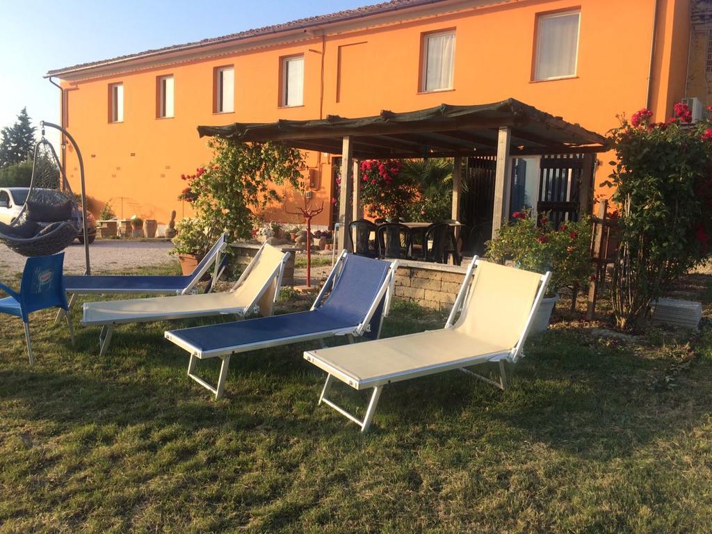B&B Aesis La Dolce Collina Iesi Bagian luar foto
